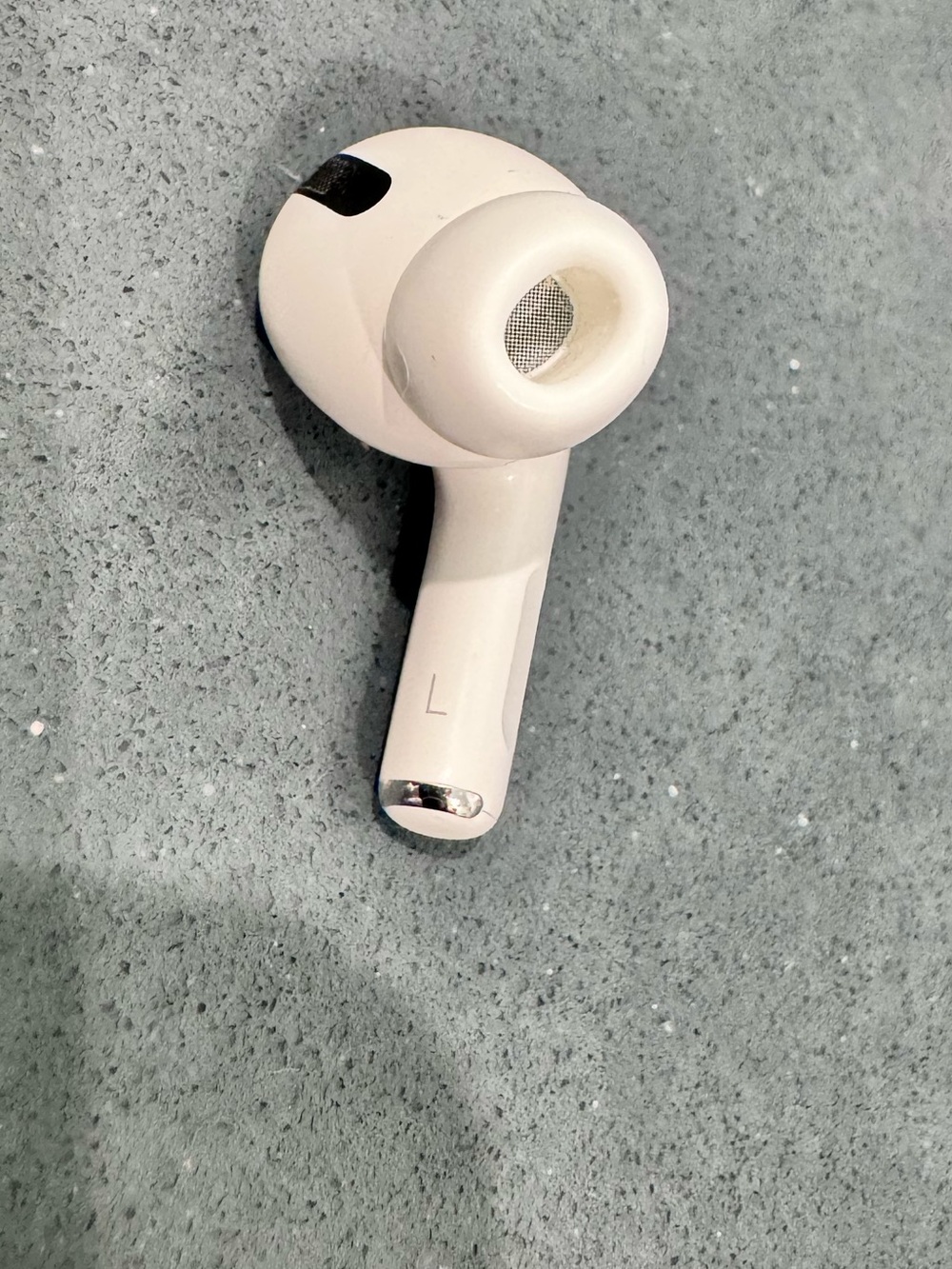 Apple AirPood Pro 1st Gen - Picture 3 of 10